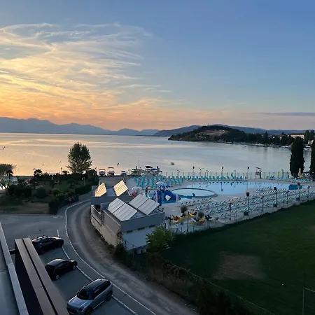 Yves Lake Front Apartments Ohrid Exterior photo
